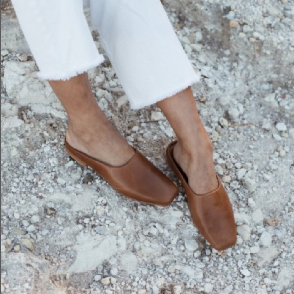 NWT St Agni Lita Leather Loafer Mule in Havana
